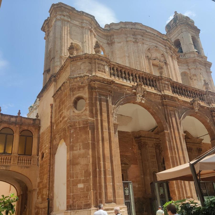 Carlo'S Rooms Trapani Exterior photo